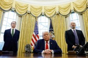 禽兽为邻美国国会预算办公室称共和党税收法案将使财政赤字增加2.4万亿美元